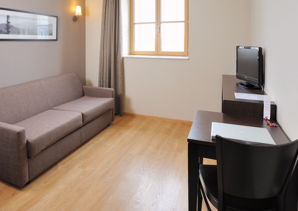 Residhome Grenoble Caserne de Bonne 29/74