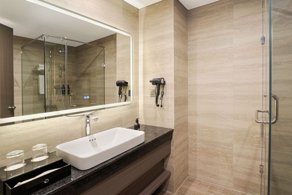 Harris Hotel and Suites Nagoya Batam 37/37