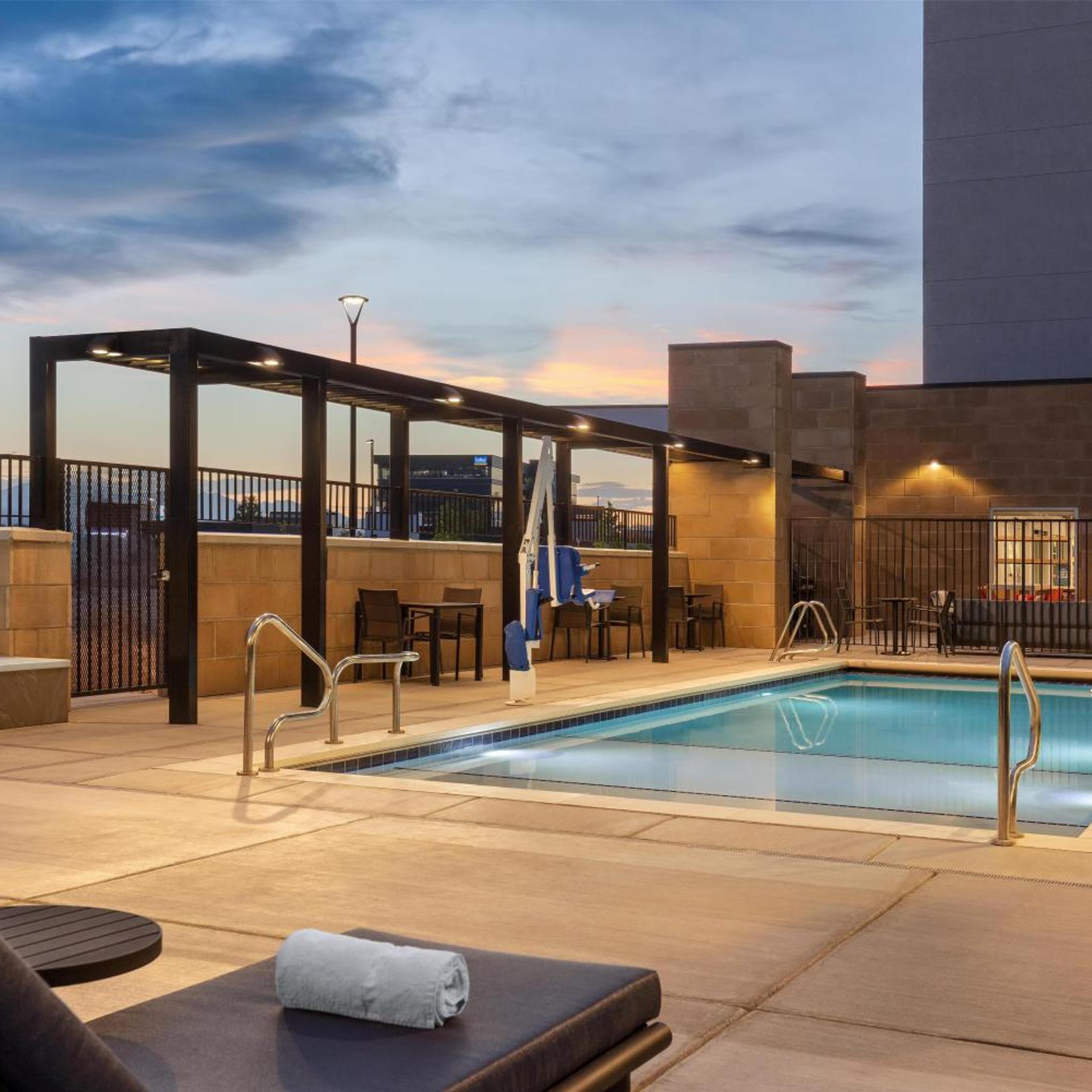 Tru by Hilton Pleasant Grove Provo North 36/56