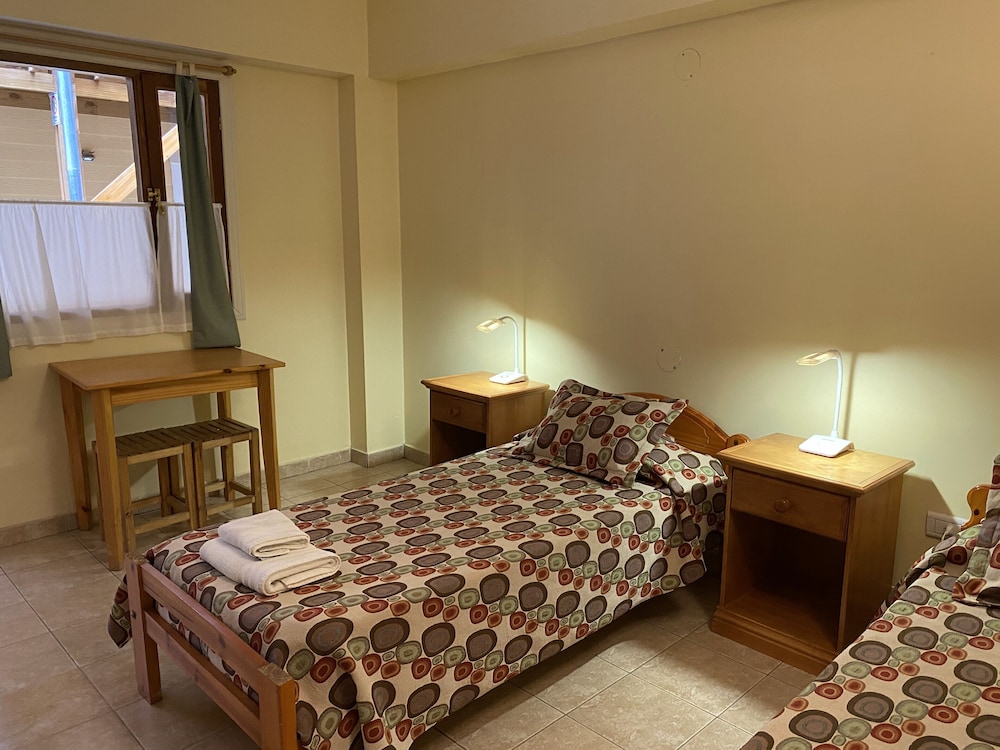 Hotel Del Glaciar Libertador 11/64