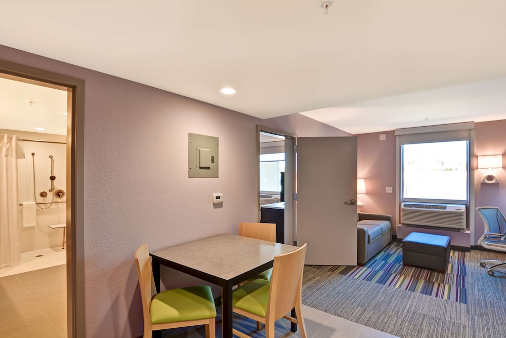 Home2 Suites By Hilton Winston Salem 36/54