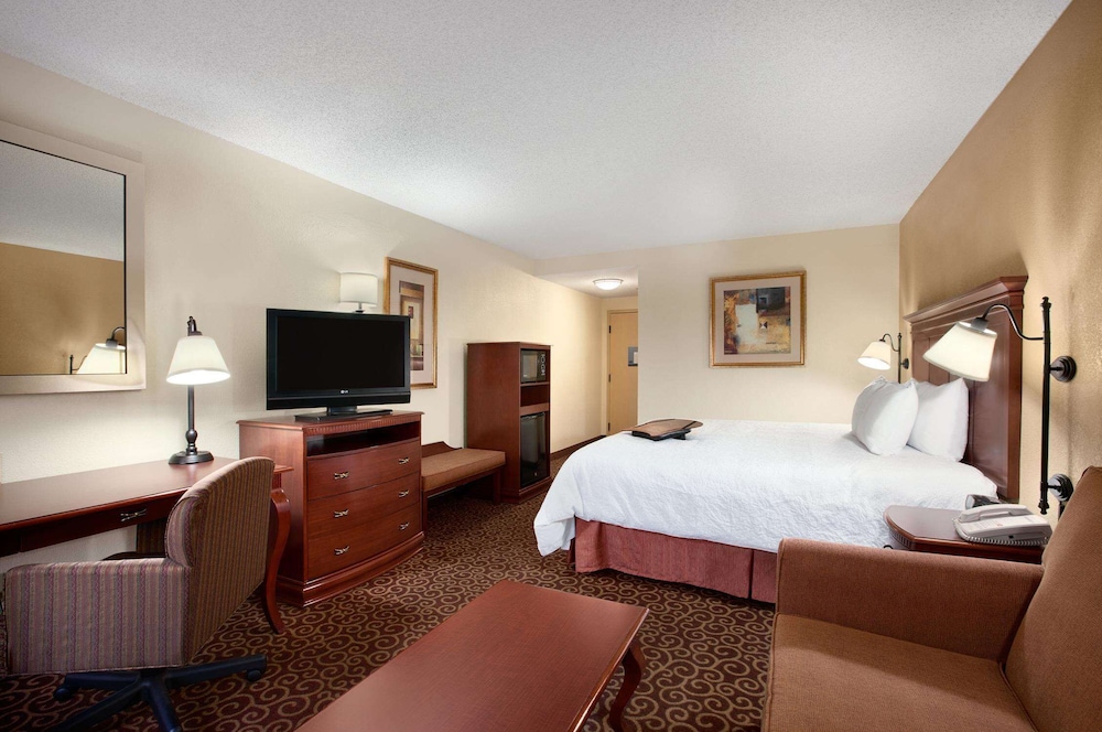 Hampton Inn Slidell 5/24