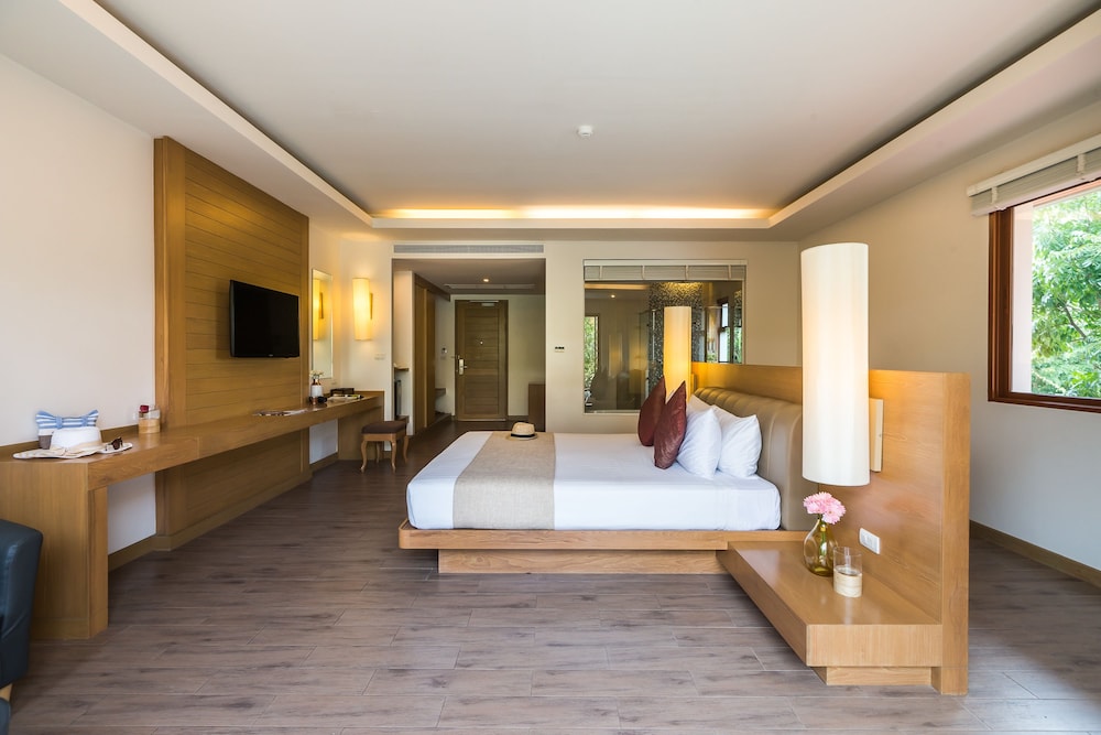 Ayrest Hotel 22/67