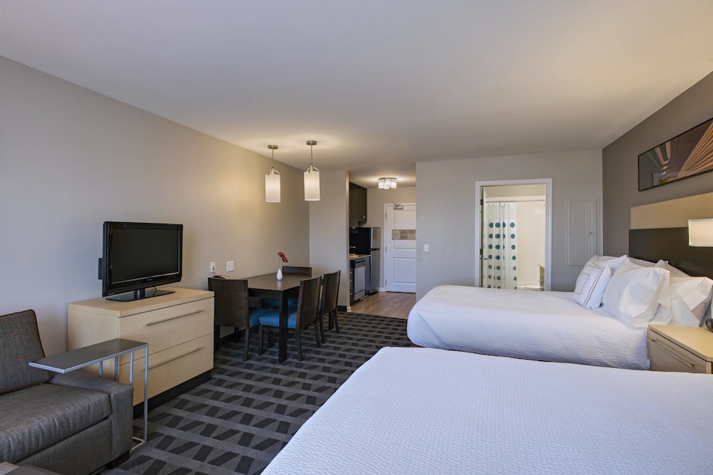 TownePlace Suites Fayetteville Cross Creek 10/35