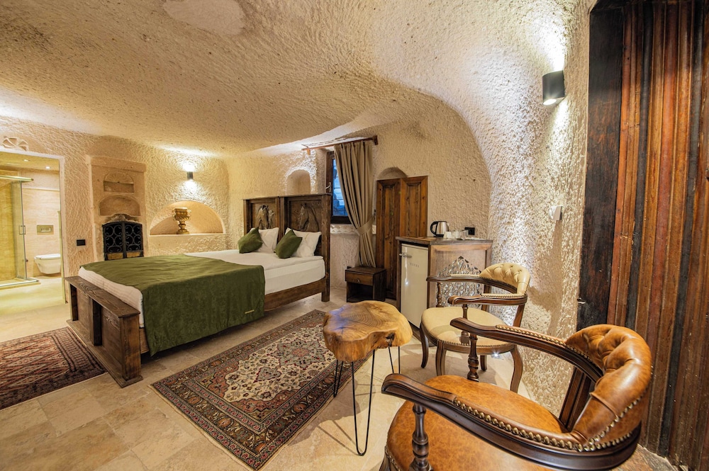 Ages In Cappadocia 31/50