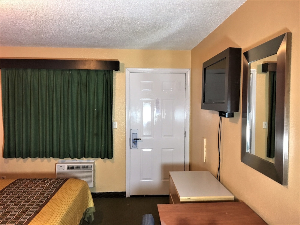 4 Star Motel 17/35