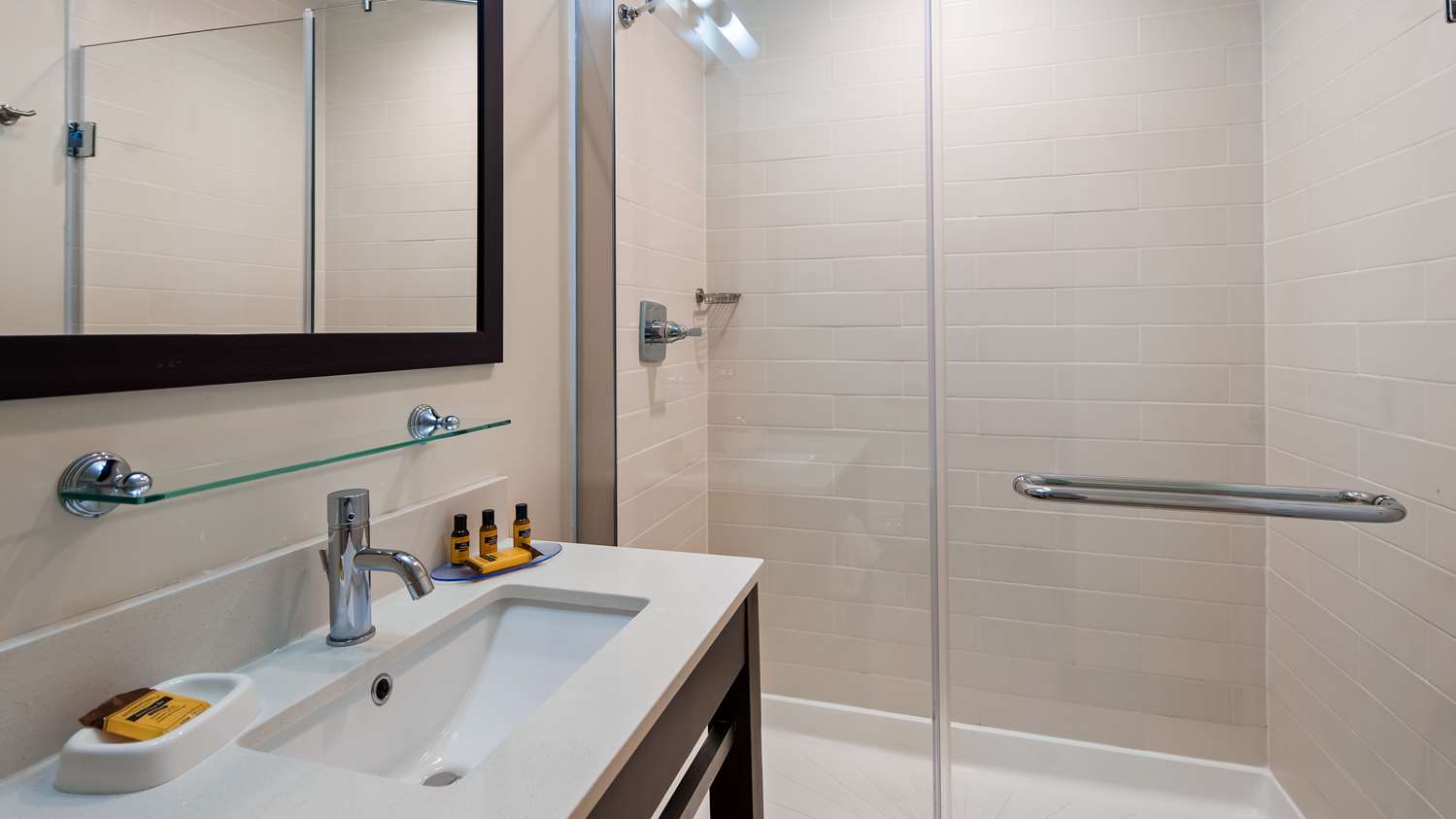 Best Western Plus Philadelphia Convention Center Hotel 32/32