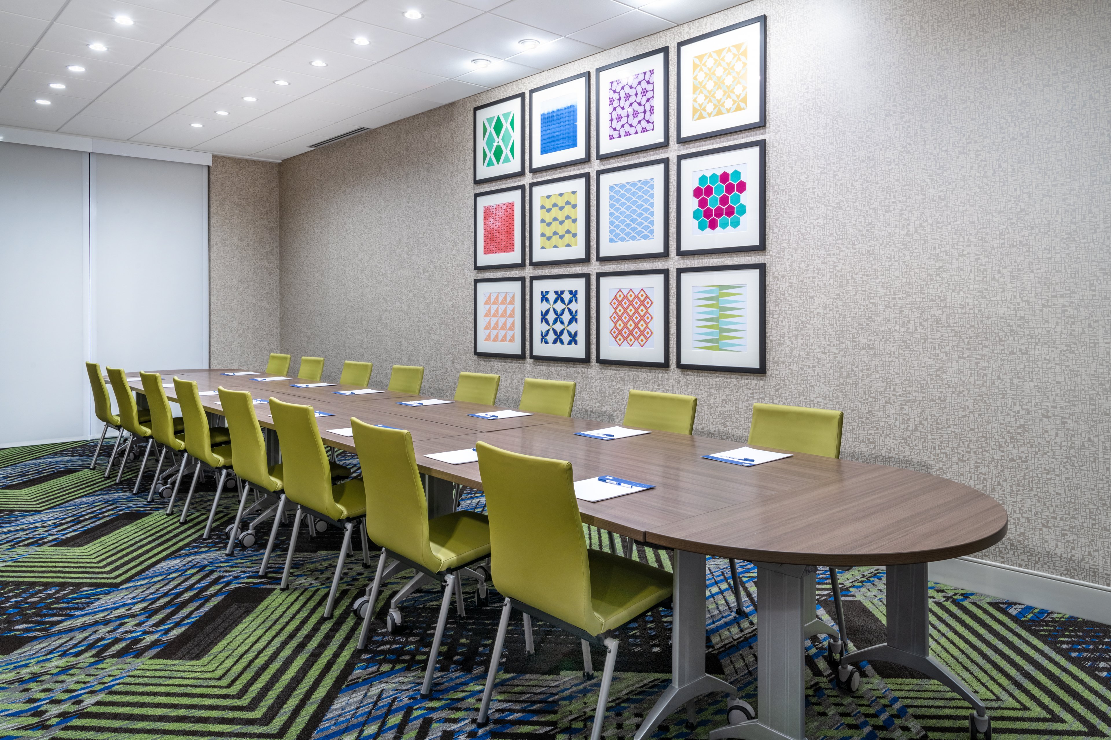 Holiday Inn Express Suites Colorado Springs South I 25 53/55