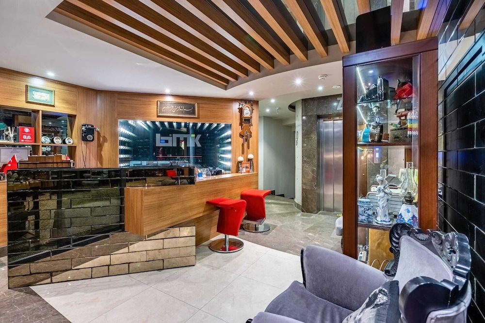 Bmk Suites And Apartments 7/50