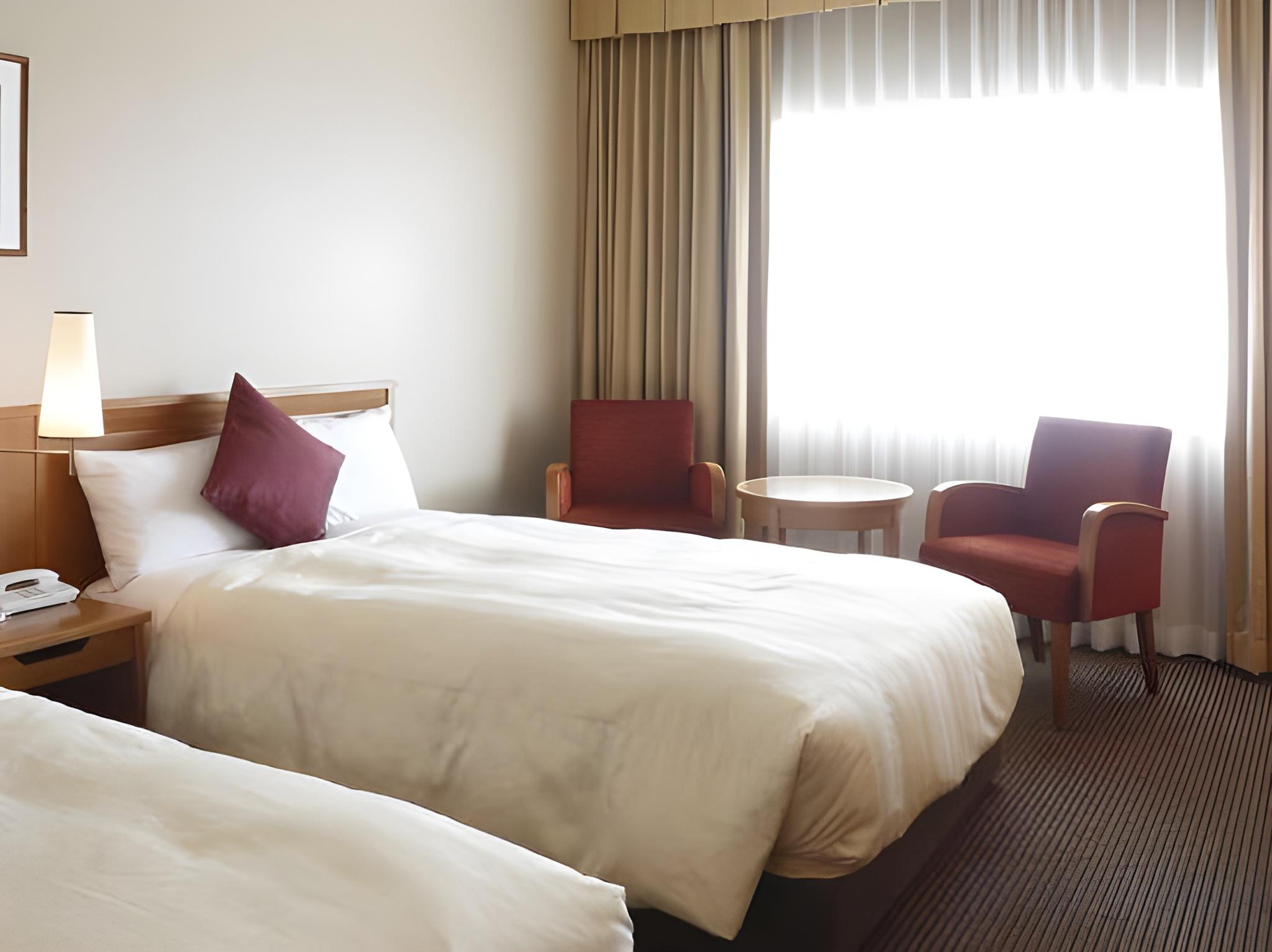 Connecting, Superior, 4 Beds