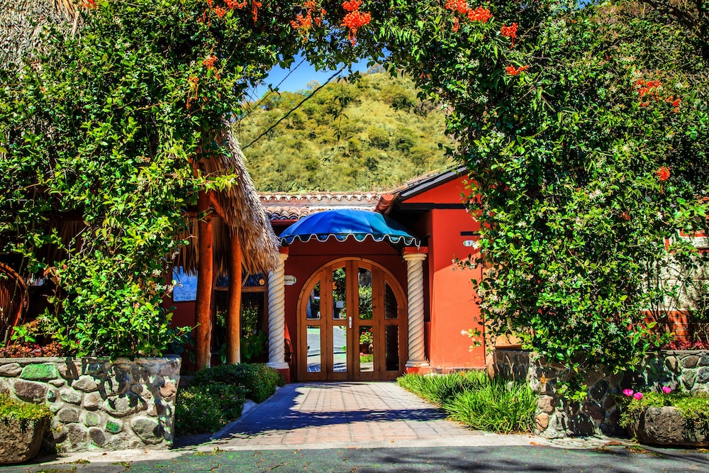 Regis Hotel and Spa 4/59