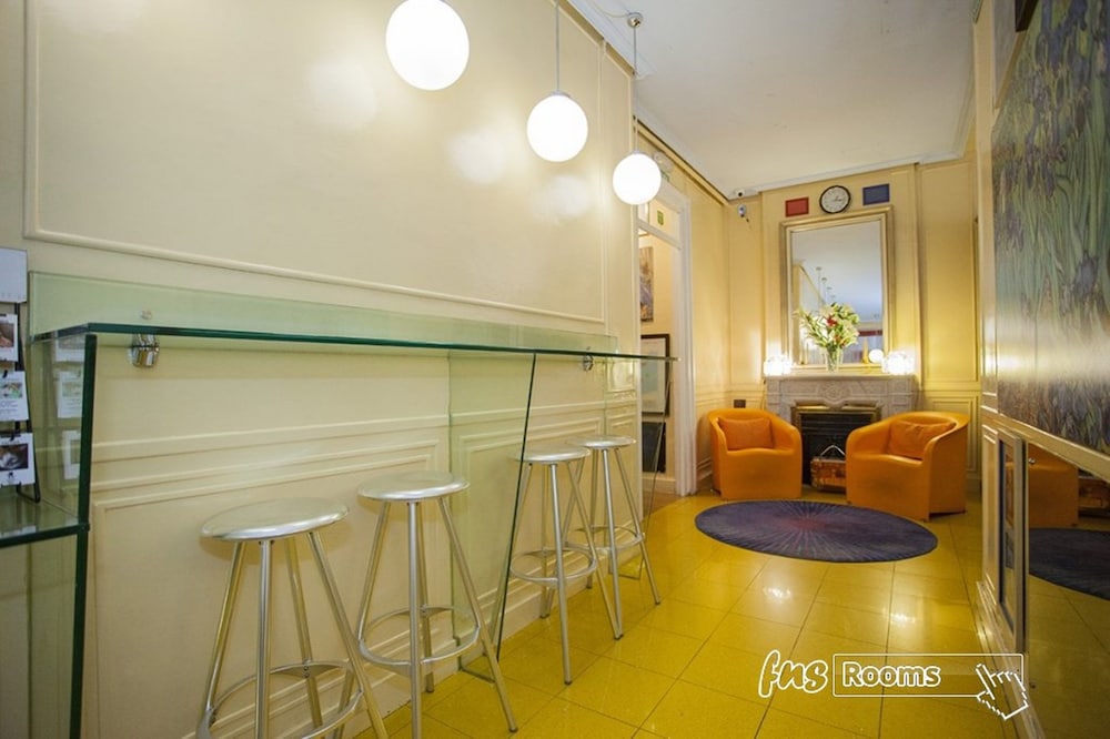 Hostal La Fontana 51/65