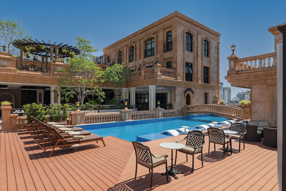 Anik Palace 43/47