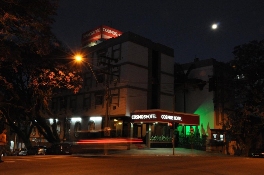 Cosmos Hotel 3/52