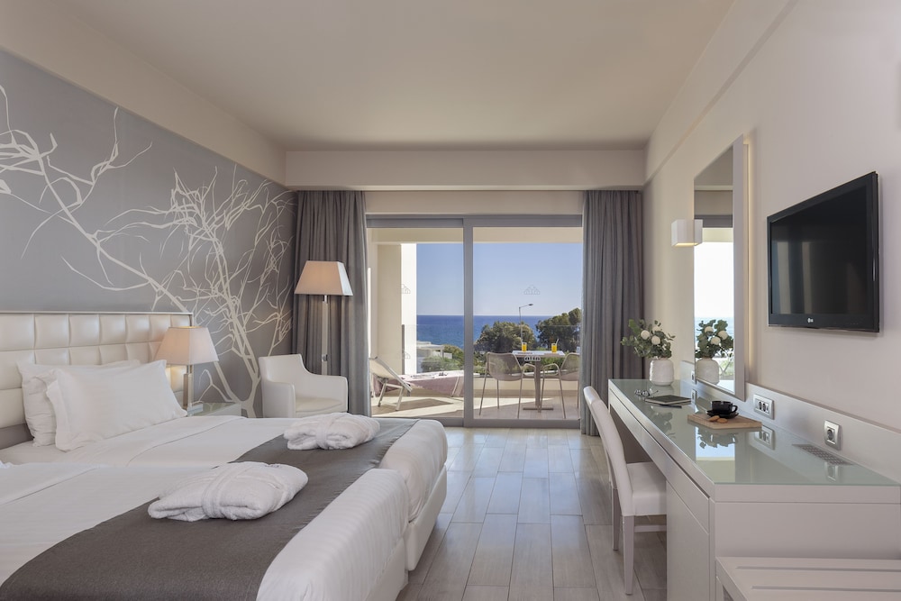 DELUXE, SEA VIEW
