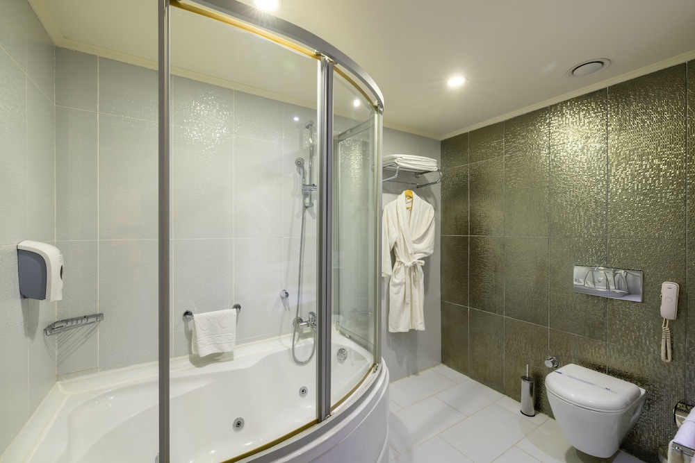 Diamond Excellence Resort & Spa 65/65