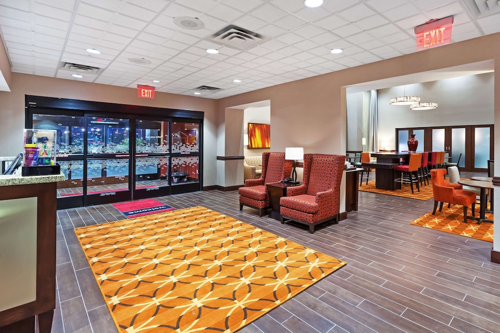 Hampton Inn & Suites Houston I-10 West Park Row 7/42