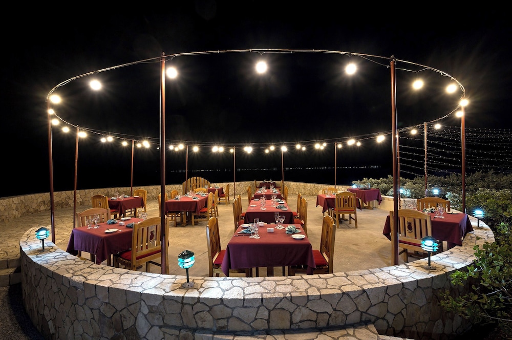 Ocean Cliff Hotel Negril 52/69