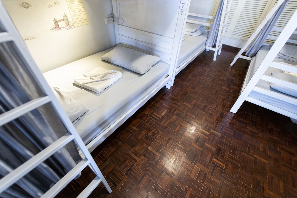 Hostel 16 39/72