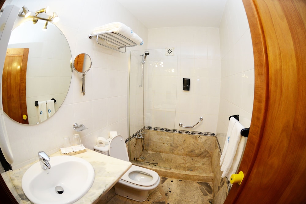 Odjo D Agua Hotel 34/35