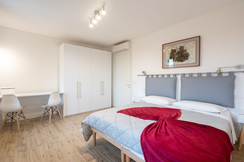 SUPERIOR, APARTMENT