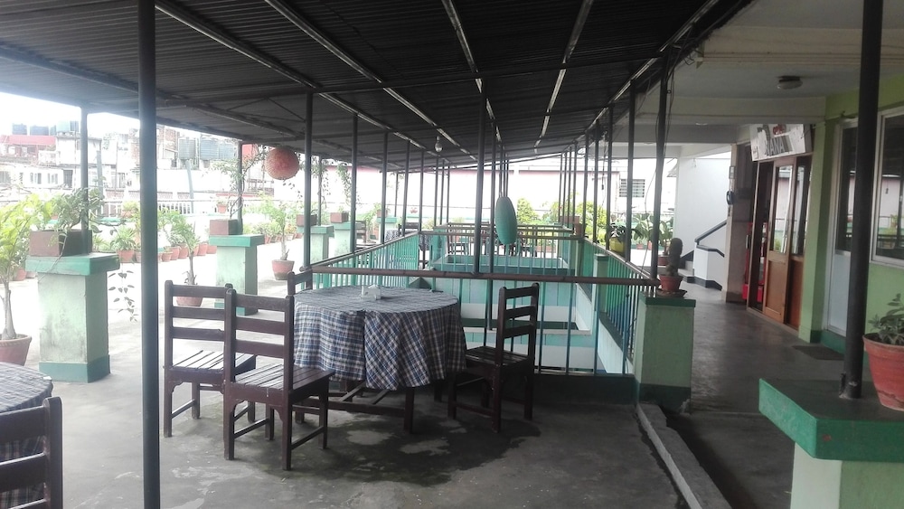 restaurant-cafeteria