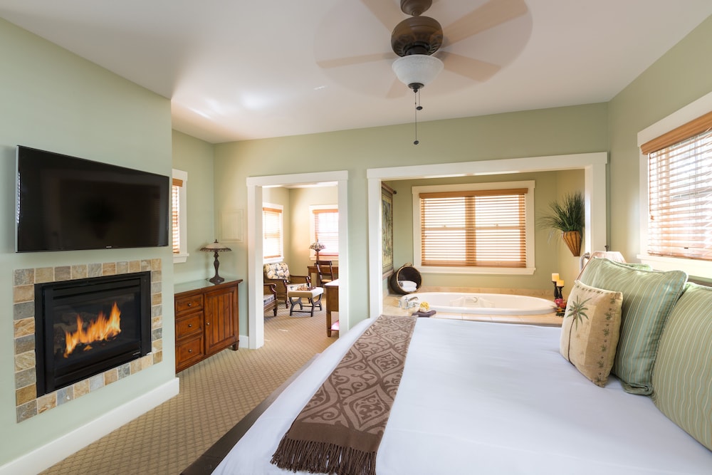 Grand, Spa, King Bed, Accessible
