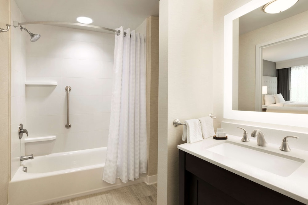 Embassy Suites By Hilton Greenville Downtown Riverplace 10/64
