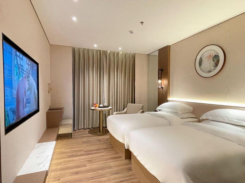 Elegant, 2 Beds
