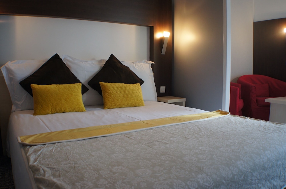 Hotel the Originals Annonay Est La Siesta 15/49