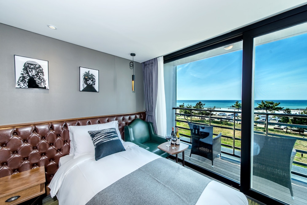 Marevo Beach Hotel 27/76