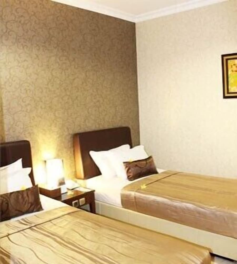 C3 Hotel Ungaran 15/33