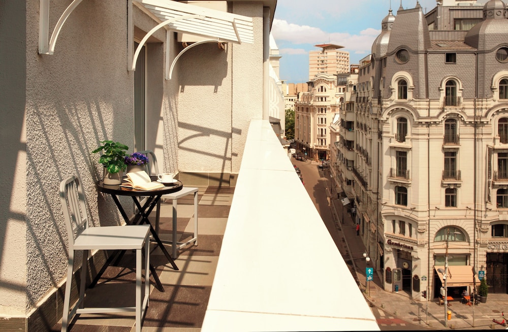 Zeus Essence Bucharest, Trademark Collection by Wyndham 54/65