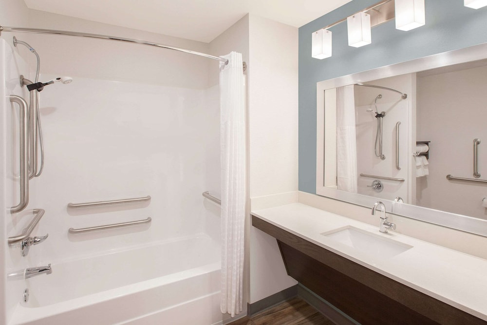 WoodSpring Suites West Monroe I-20 20/22
