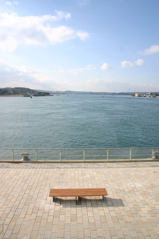 Drakes Wharf 21/34