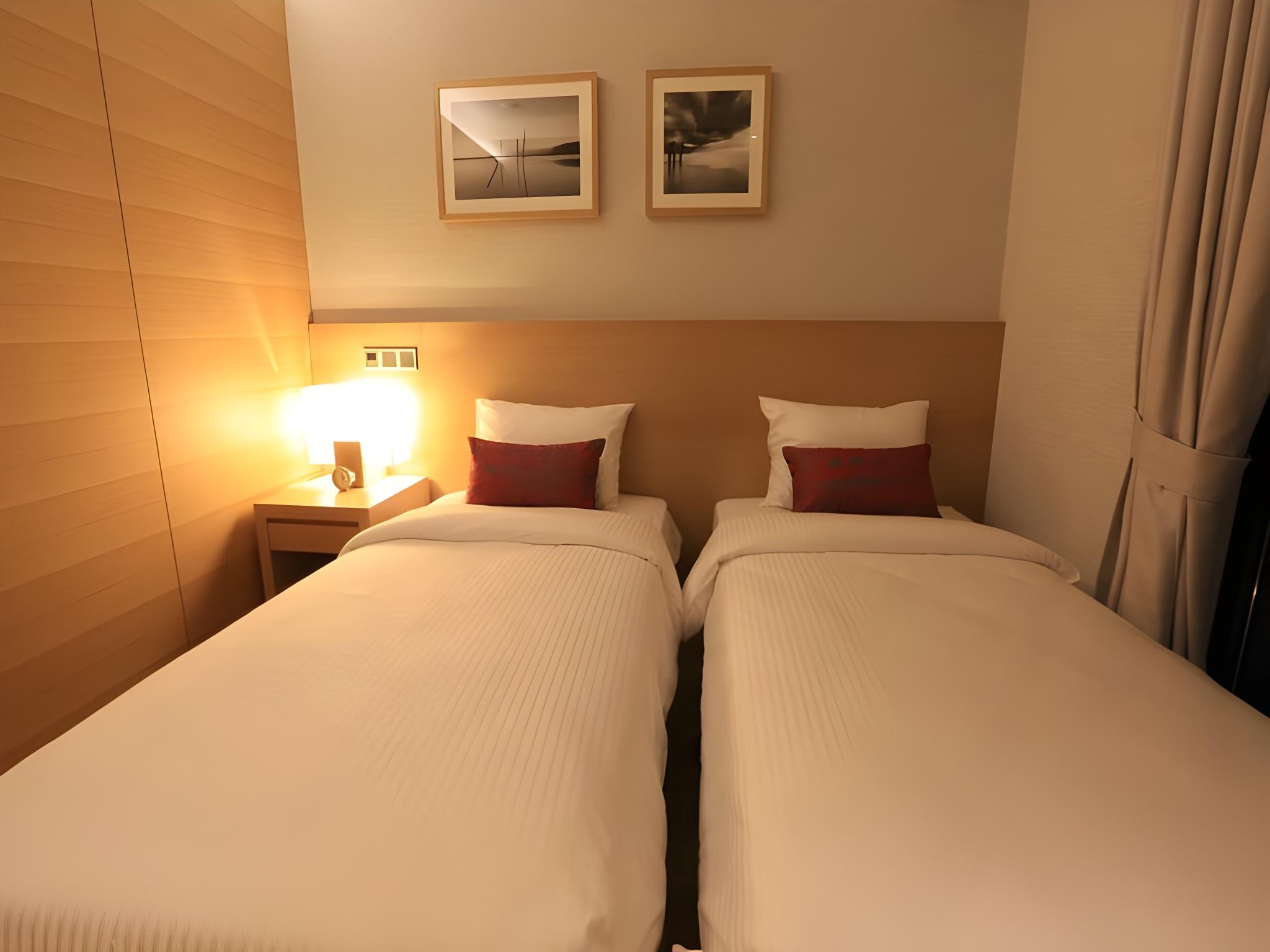 STANDARD, TWIN BEDS