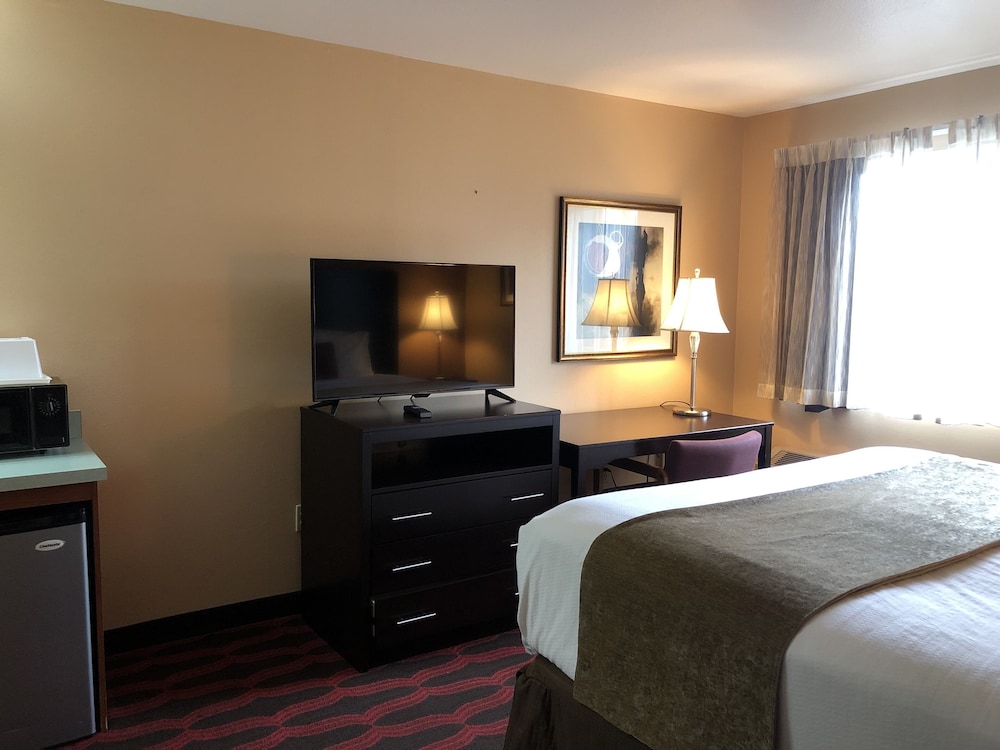 Americas Best Value Inn & Suites Forest Grove Hillsboro 9/34