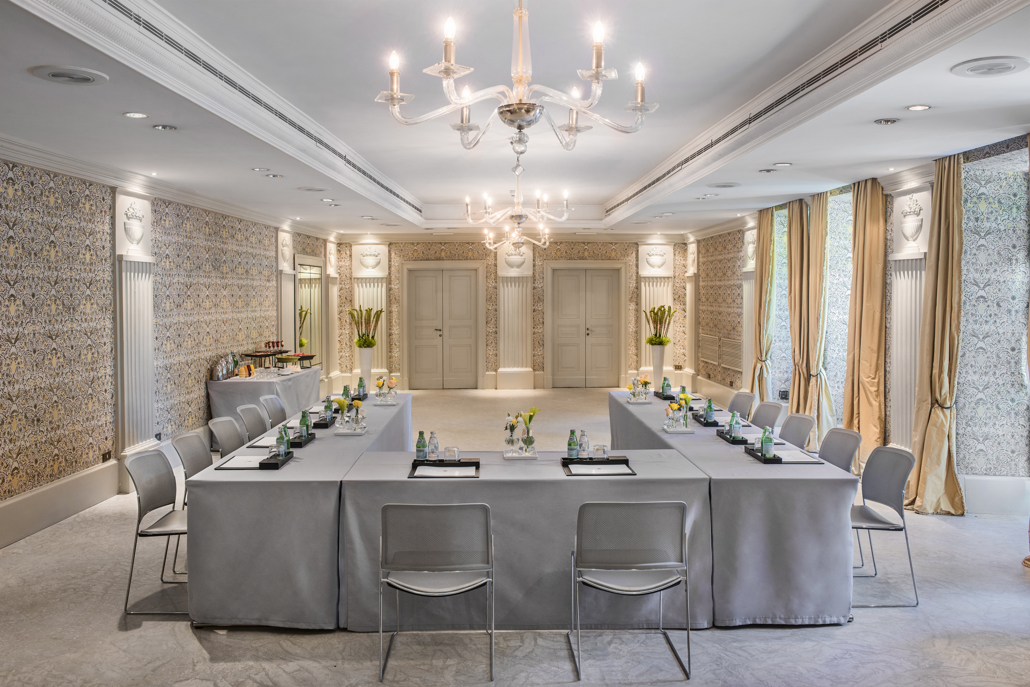 Rocco Forte Hotel de Russie 74/82