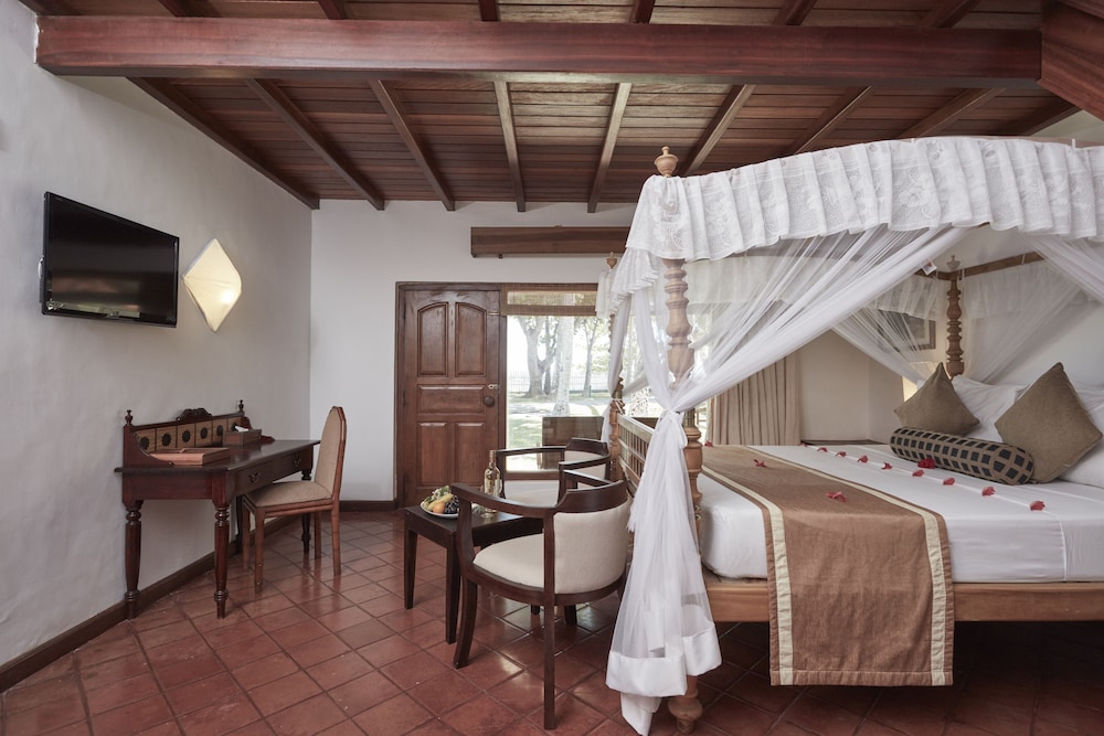 Dickwella Resort and Spa 9/50