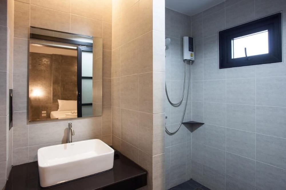 Ritsurin Boutique Hotel 37/38