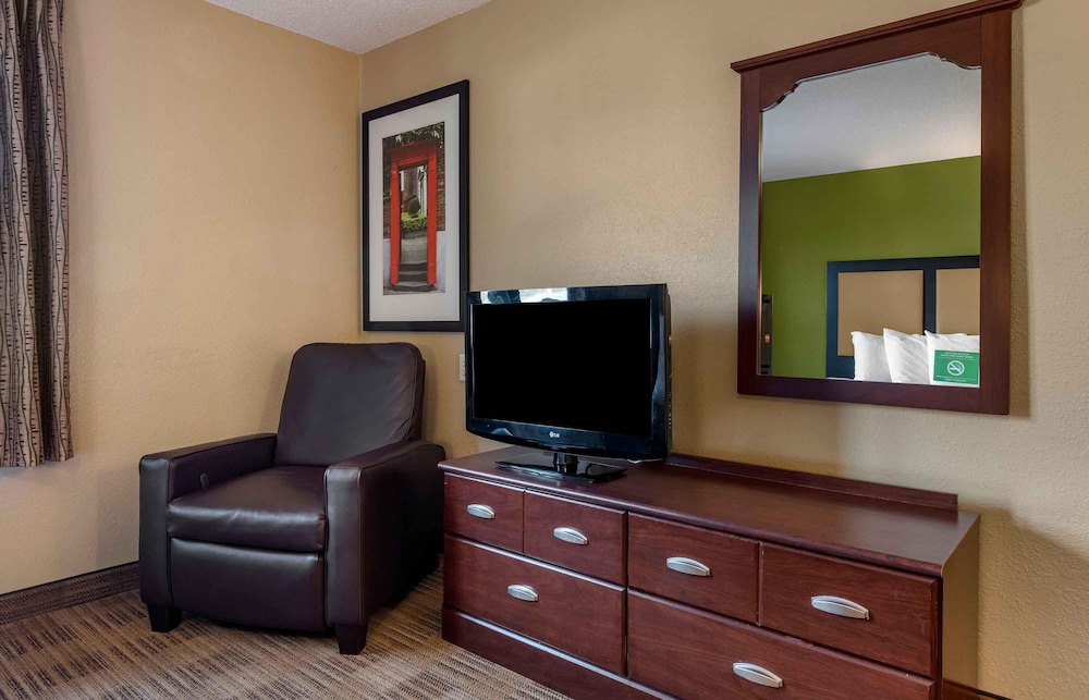 Extended Stay America Rochester - North 41/53