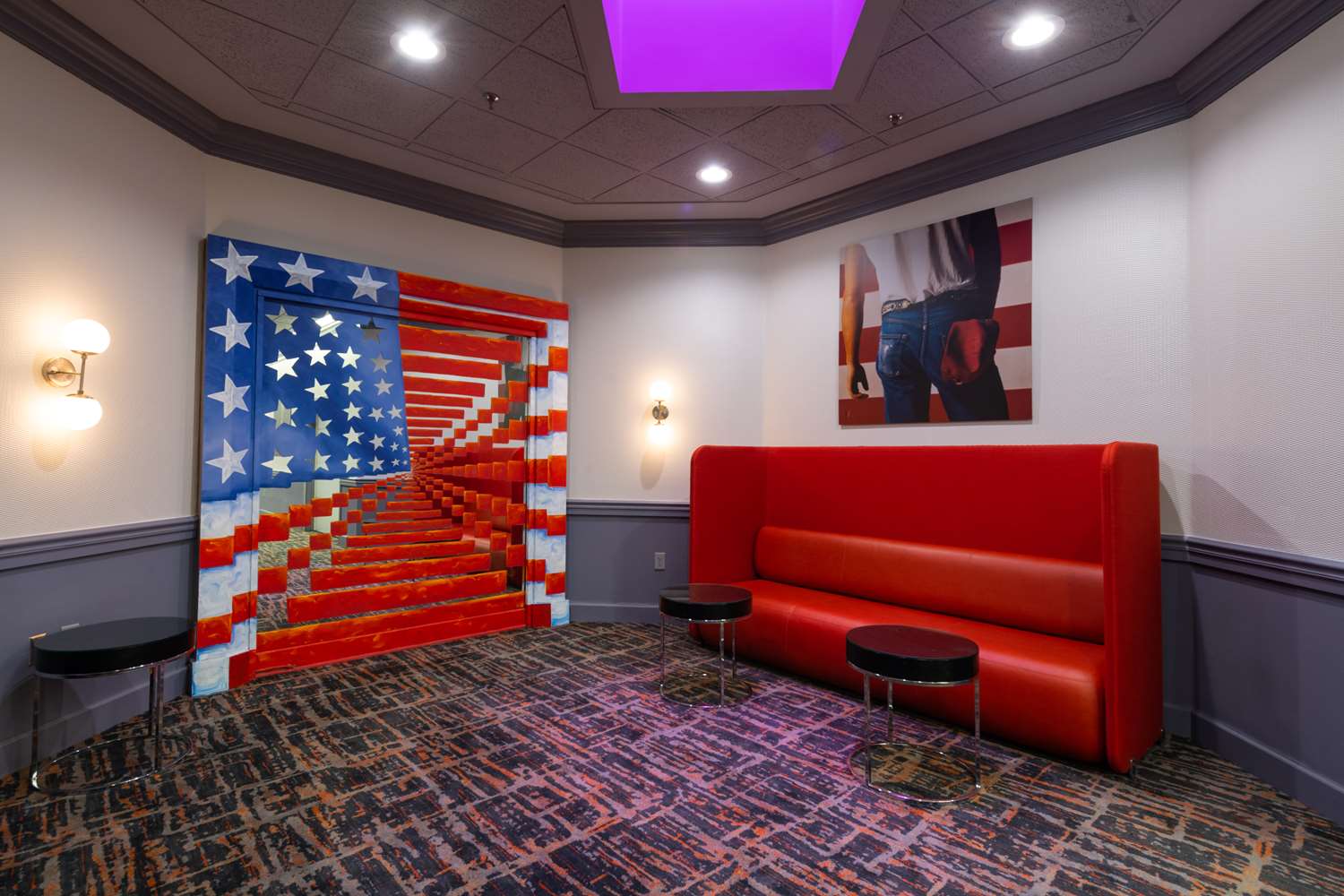 The Verve Hotel Boston Natick, Tapestry Collection by Hilton 31/50