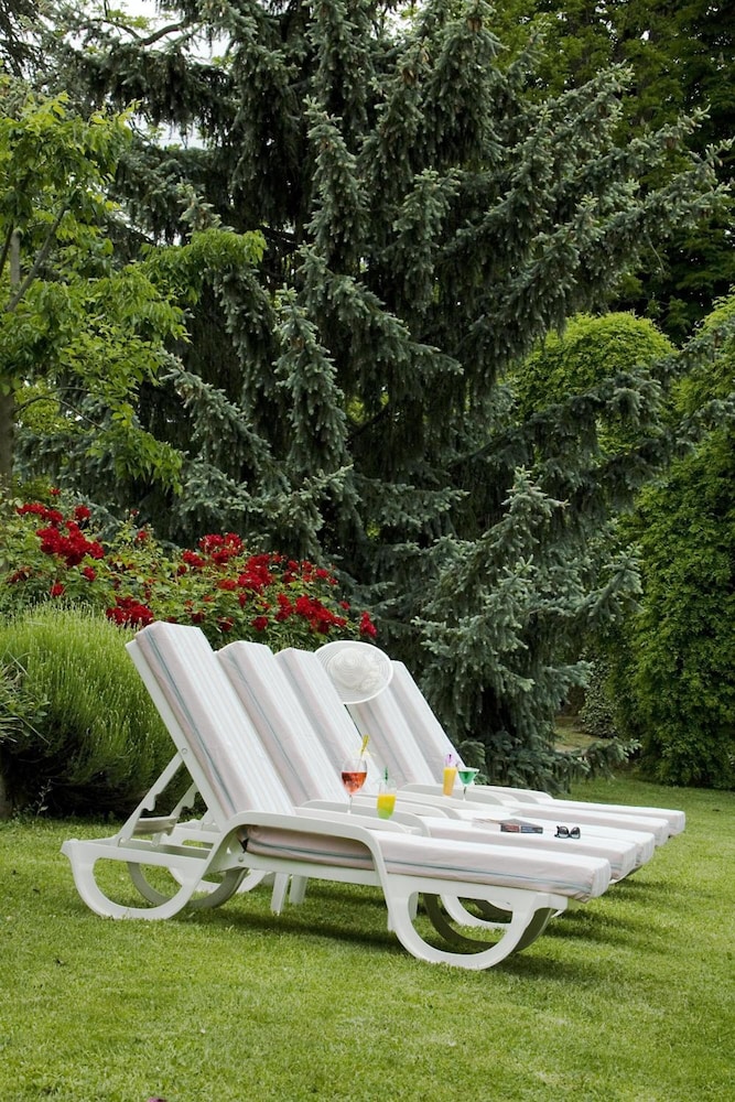 Domaine De Clairefontaine 49/56