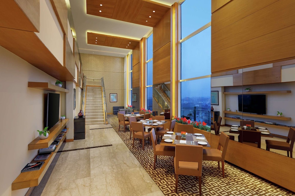 DoubleTree by Hilton Hotel Gurgaon New Delhi NCR 32/45