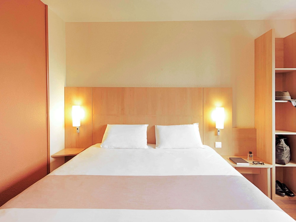 STANDARD, DOUBLE BED
