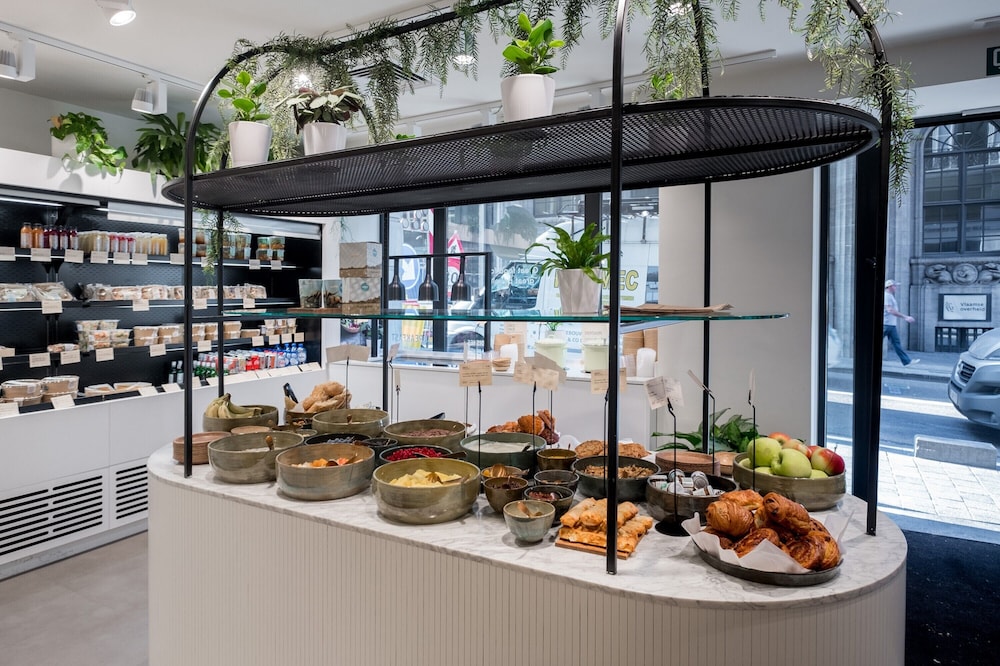 restaurant-cafeteria