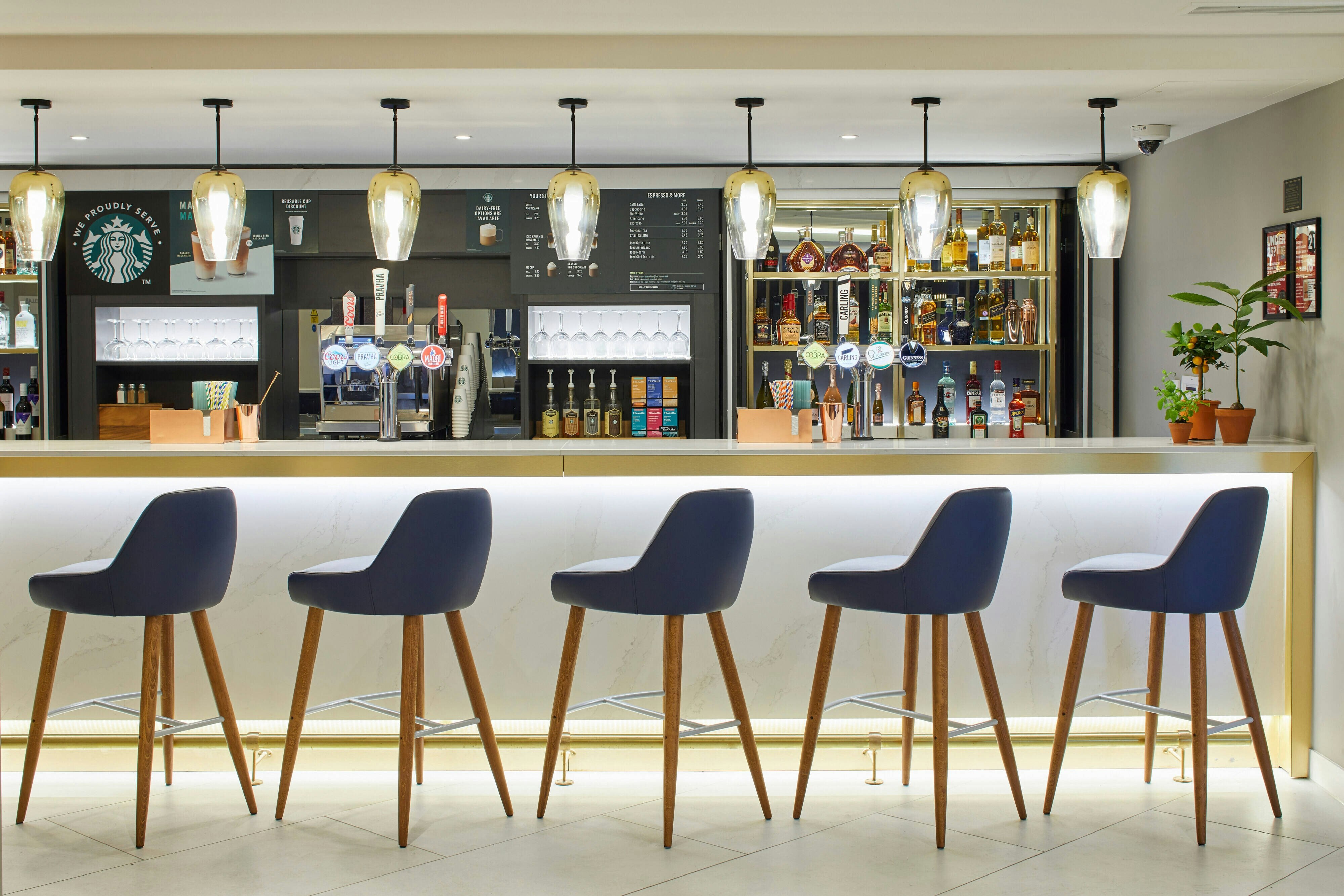 Courtyard by Marriott London Heathrow Airport 8/23