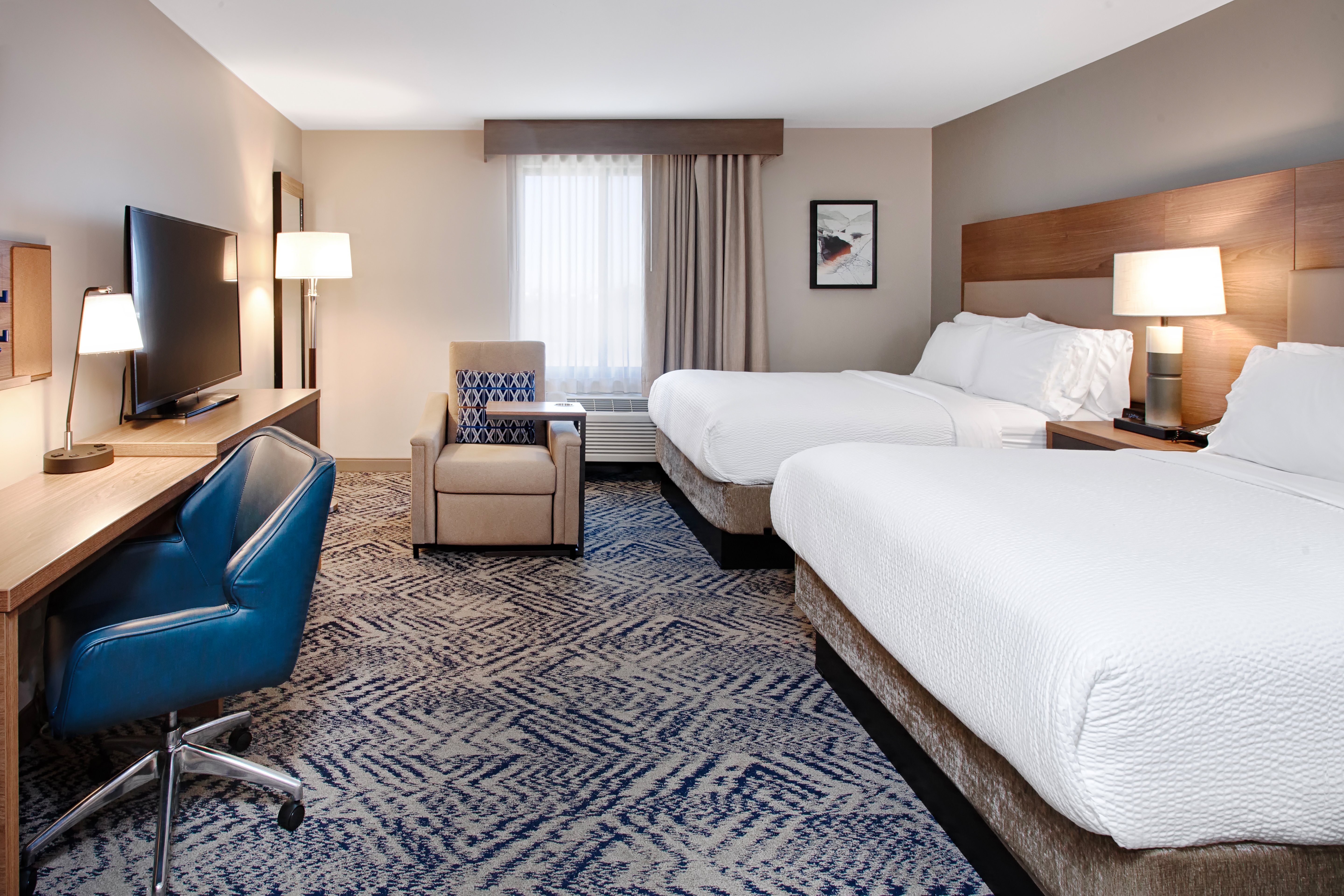 Studio, Suite, 2 Queen Beds, Bath and Shower