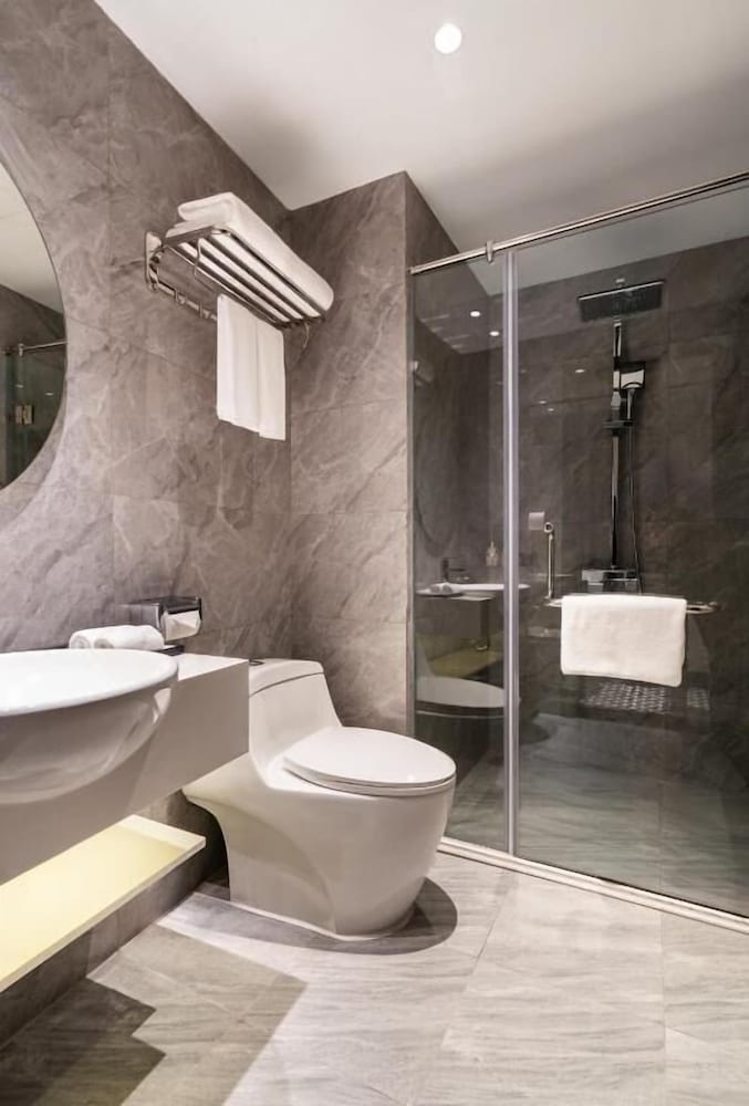 Luxe Paradise Premium Hotel 49/50