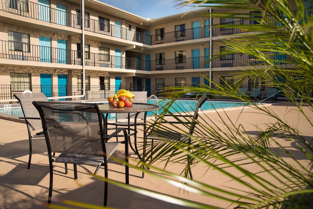 Seasons Florida Resort 7/29